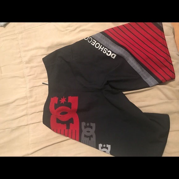 Kids DC Swimming Trunks - Picture 2 of 3